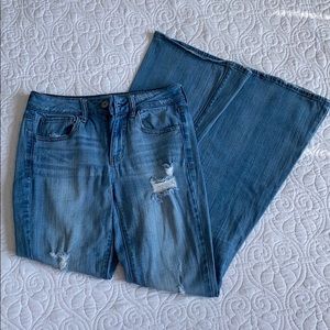 AEO Hi-Rise Artist Stretch Flare Jean
